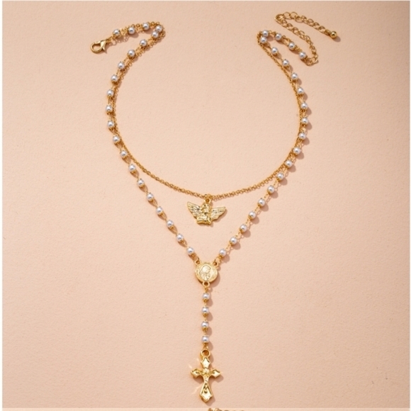 Jewlery - Picture 2 of 3